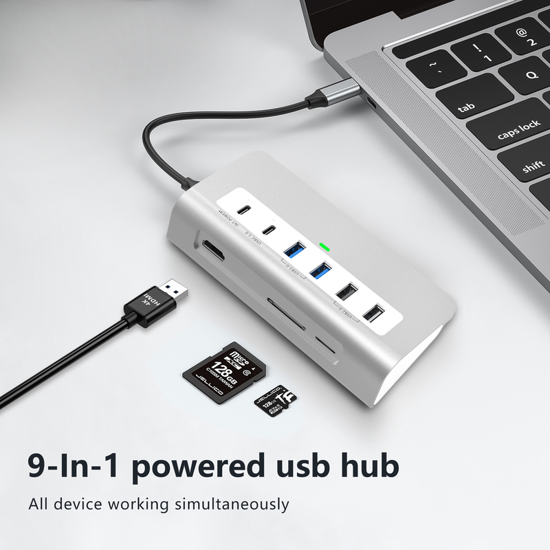 追加機能 9 in 1 USB-C ドッキングステーション,ユーザーマニュアルとコンパクトなデザインが含まれています